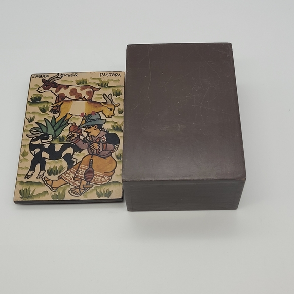 Folk Art Wooden Trinket Box Hand Painted Cabra Micheq Pastora - Picture 9 of 14